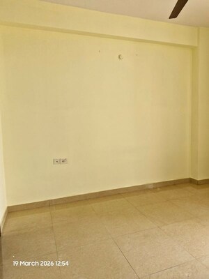 Room in 2 BHK Apartment at Crystal View Apartment, Faizabad Road – for Rent