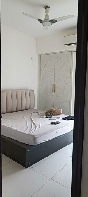 Bathroom in 2.5 BHK Apartment at AIG Park Avenue, Sector 4 Greater Noida – for Sale