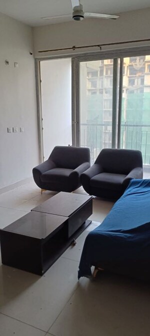 Team Area in 2.5 BHK Apartment at AIG Park Avenue, Sector 4 Greater Noida – for Sale