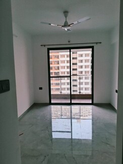 2 BHK Apartment For Rent in Unique Youtopia