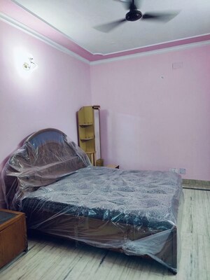 Bedroom in 2 BHK Apartment at Shatabdi Vihar, Sector 52 – for Rent