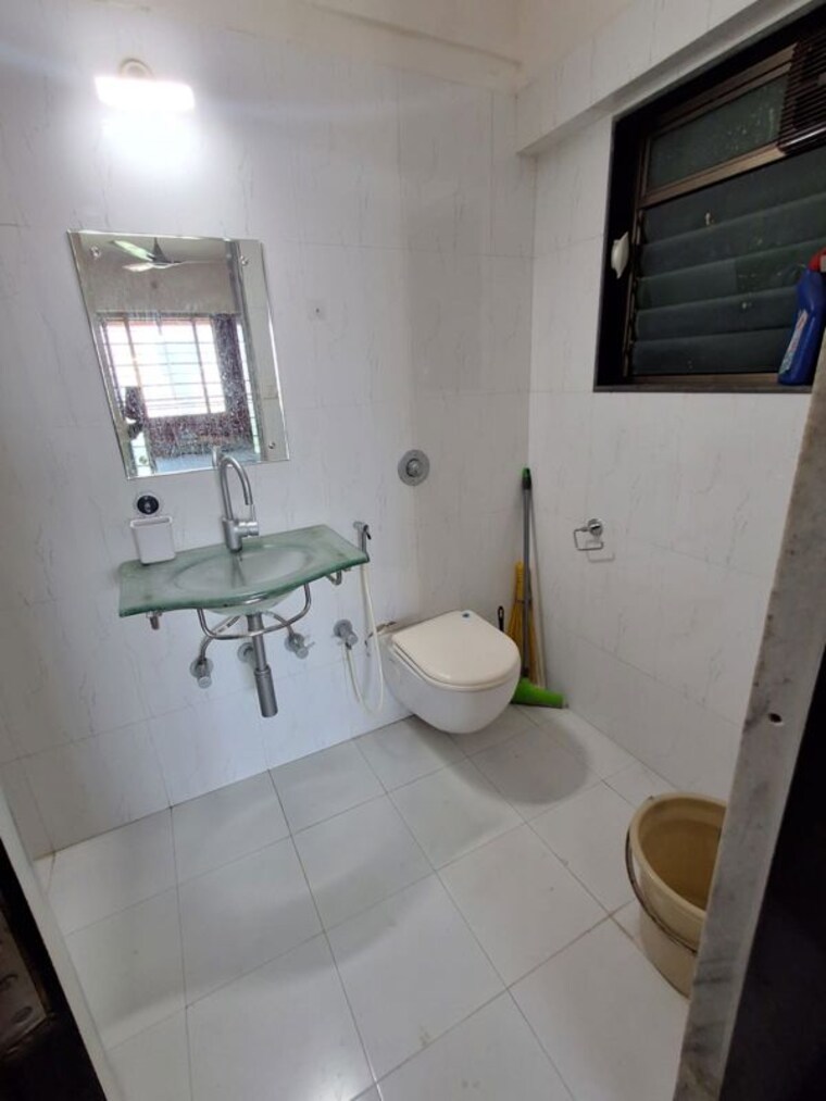 Bathroom, thakur-vishnu-shivam-tower 2 Bedroom 850 Sq.Ft. Apartment In Kandivali East Mumbai 10167691