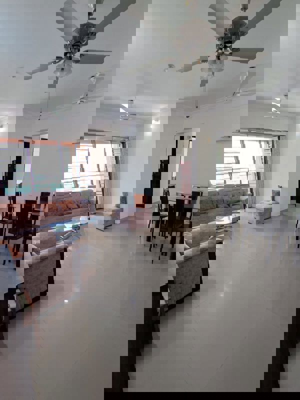 2 BHK 850 Sq.Ft. Apartment in Thakur Vishnu Shivam Tower