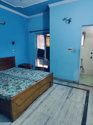 Bedroom in 2 BHK Apartment at Shatabdi Vihar, Sector 52 – for Rent