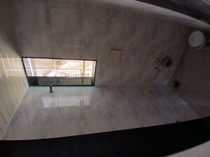 Furnished Amenities in 1 BHK Apartment at Goregaon East – for Rent