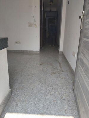 Room in 1 BHK Builder Floor at Neb Sarai – for Rent