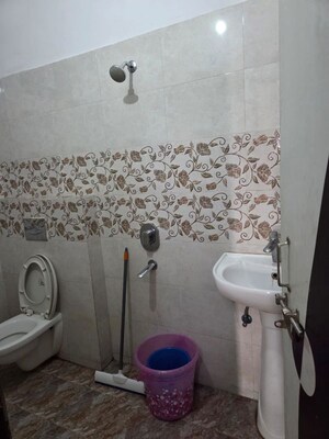 Bathroom in 2 BHK Independent House at Gomti Nagar – for Rent