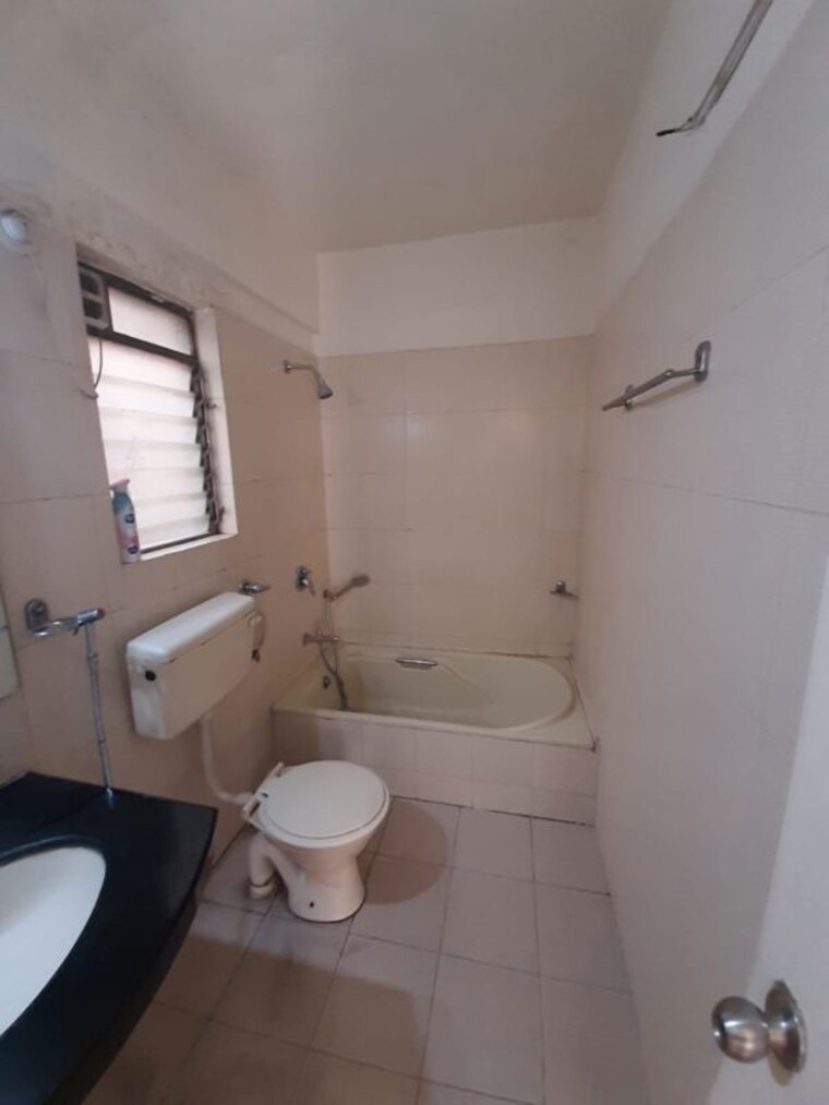 Bathroom, sonigara-omega-paradise 3 Bedroom 1200 Sq.Ft. Apartment In Wakad Pune 10167817