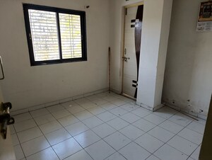 Room in 3 BHK Apartment at Satellite – for Sale