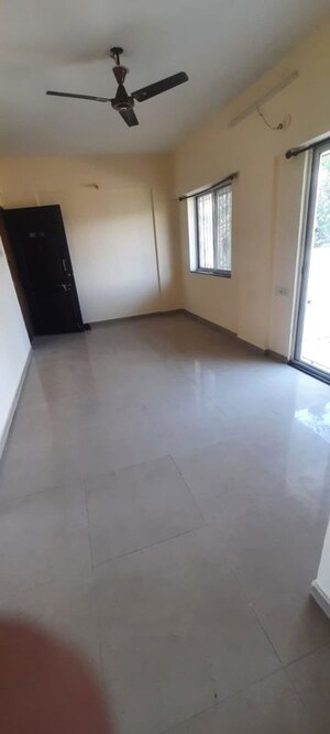 Room in 2 BHK Apartment at Viman Nagar – for Rent