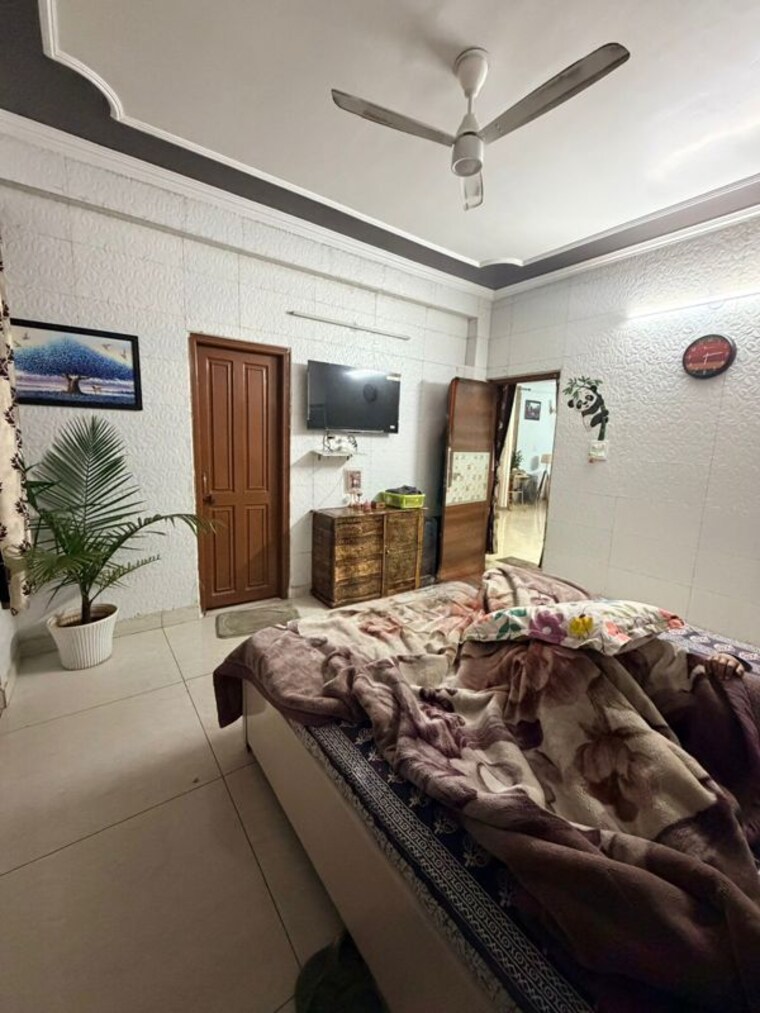 Bedroom, sainik-plaza 3 Bedroom 250 Sq.Yd. Builder Floor In Sector 49 Faridabad 10167318