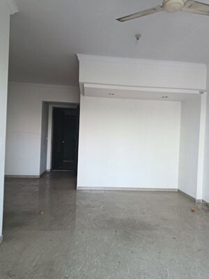 Room in 3 BHK Apartment at Hiranandani Meadows, Manpada – for Sale