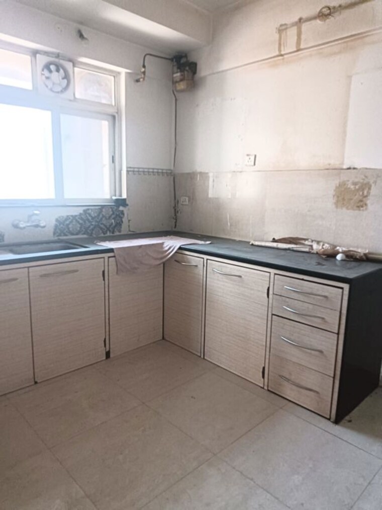 Kitchen, hiranandani-meadows 3 Bedroom 1250 Sq.Ft. Apartment In Manpada Thane 10167867