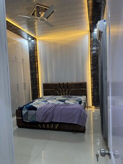 2.5 BHK + Extra Room Apartment For Rent in Paras Tierea