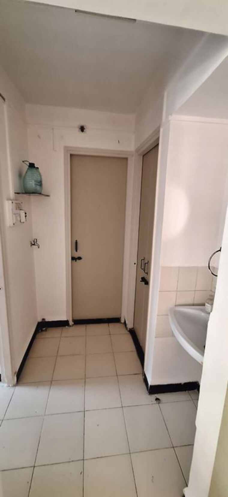 Bathroom, woodland-avenue 1 Bedroom 500 Sq.Ft. Apartment In Kothrud Pune 10167919