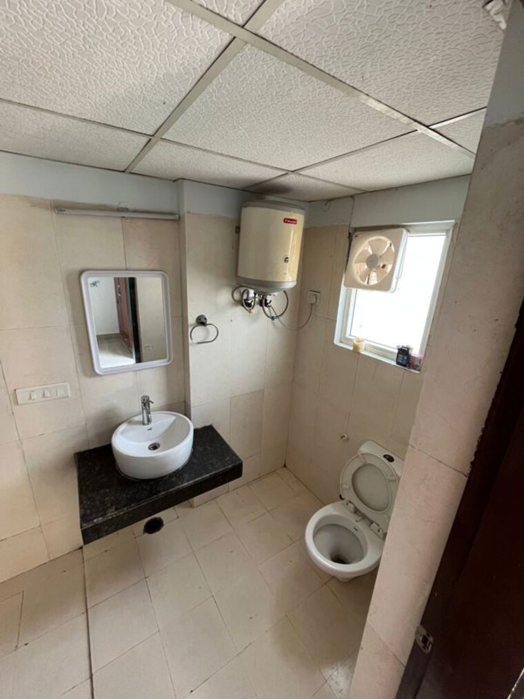 Bathroom, casa-woodstock 3 Bedroom 1688 Sq.Ft. Apartment In Sector 16c Greater Noida Greater Noida 10167685
