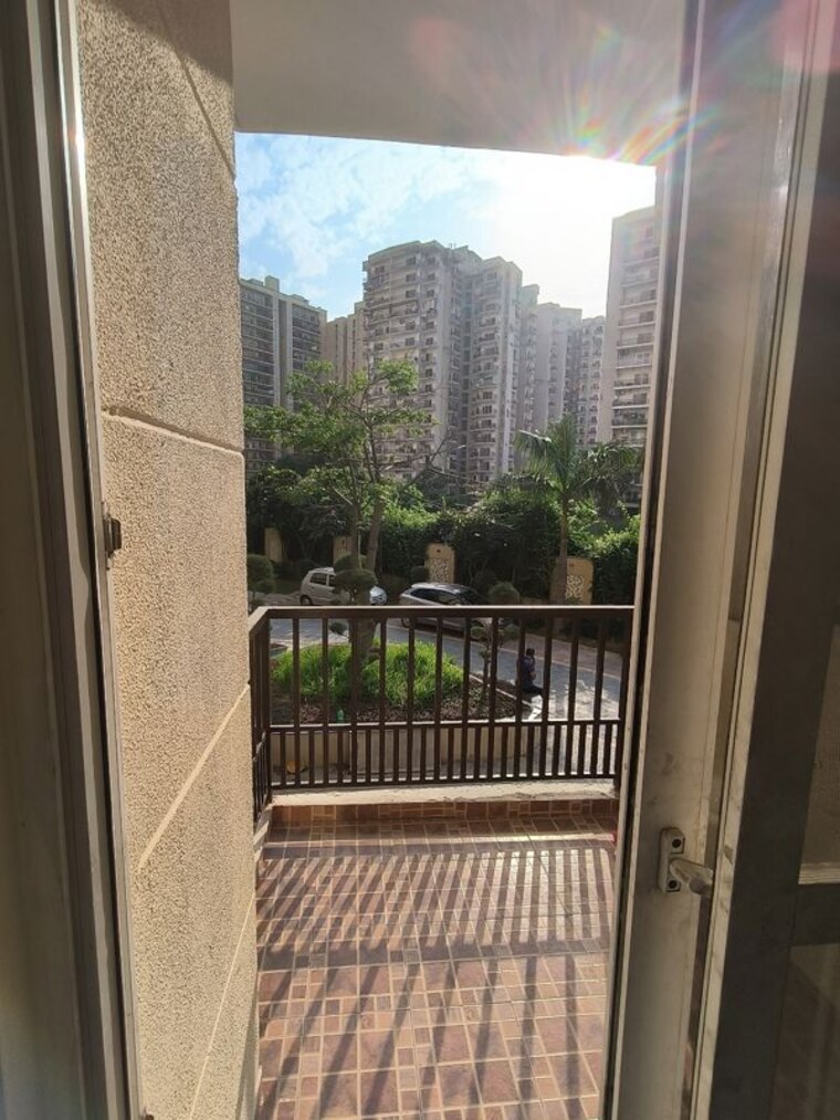 Balcony, dasnac-the-jewel 2.5 Bedroom 1370 Sq.Ft. Apartment In Sector 75 Noida 10167949
