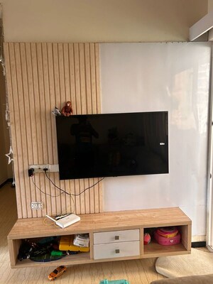 Furnished Amenities in 2.5 BHK Apartment at Dasnac The Jewel, Sector 75 – for Rent