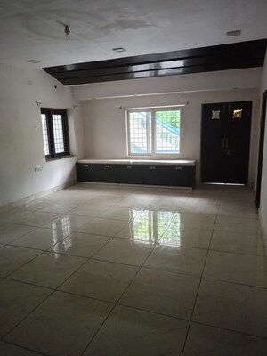 Parking in 2 BHK Apartment at Babu Complex Kothapet, Kothapet – for Sale