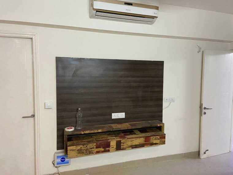 undefined, emaar-emerald-floors-premier 3.5 Bedroom 1650 Sq.Ft. Apartment In Sector 65 Gurgaon 10167926