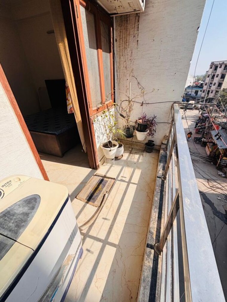 Balcony, neb sarai 2 Bedroom 850 Sq.Ft. Builder Floor In Neb Sarai Delhi 10167987