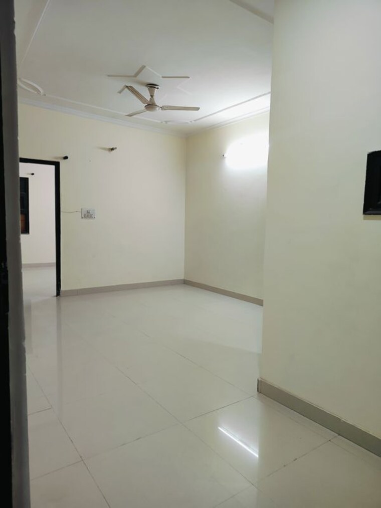 Room, ansal-plaza-sector-23 2 Bedroom 1000 Sq.Ft. Builder Floor In Sector 23 Gurgaon 10167997