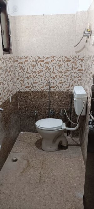 Bathroom in 1 RK Builder Floor at Wazirabad – for Rent