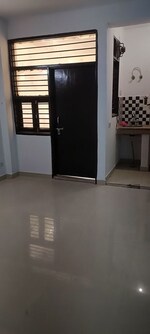 1 Rk  250 Sq.Ft. Builder Floor in Wazirabad