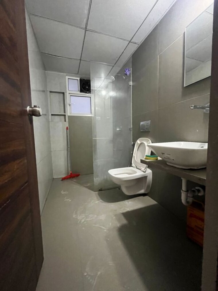Bathroom, royal-velstand-phase-2 3 Bedroom 1640 Sq.Ft. Apartment In Kharadi Pune 10168053