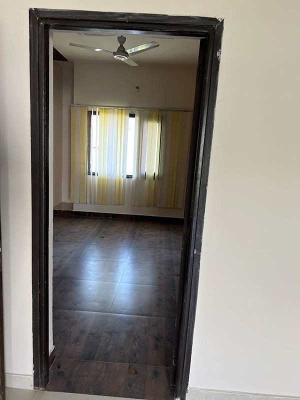 3 BHK Builder Floor For Rent in Aman Vihar