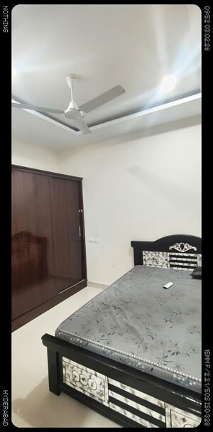 Room in 2 BHK Apartment at Manikonda – for Rent