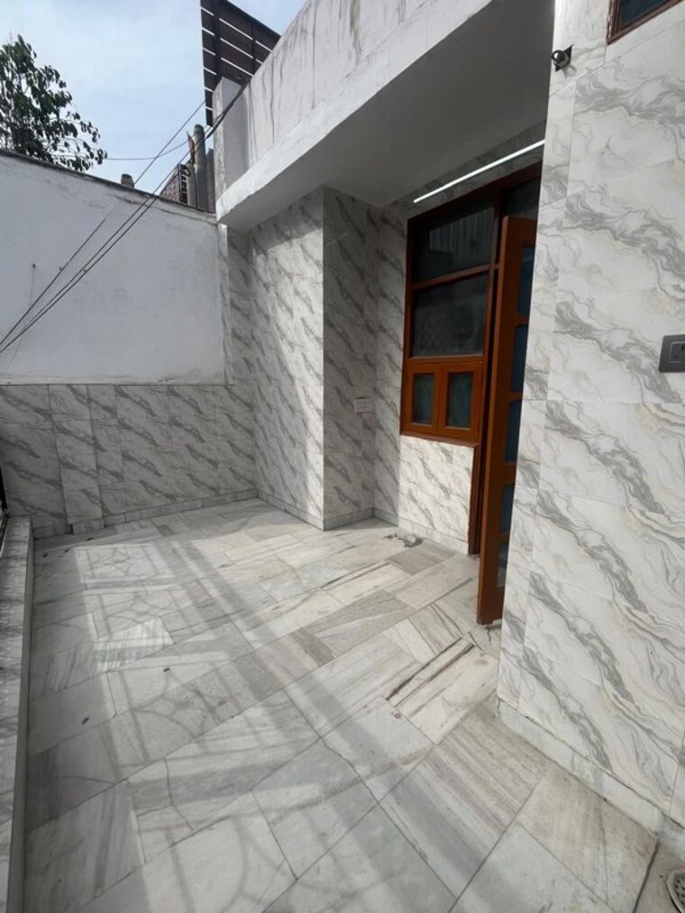 Room, saket 1 Bedroom 650 Sq.Ft. Apartment In Saket Delhi 10168126