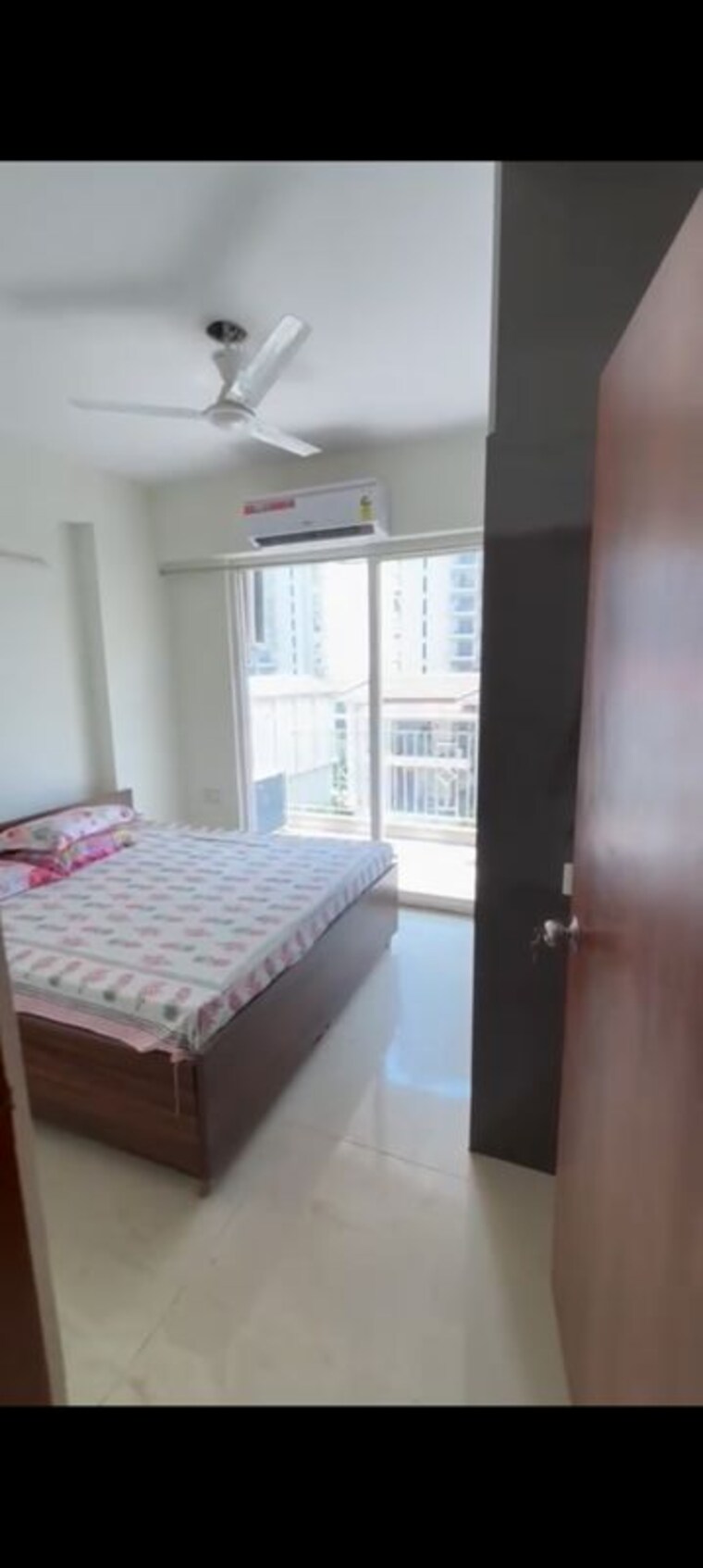 Bedroom, shree-vardhman-green-court 2 Bedroom 690 Sq.Ft. Apartment In Sector 90 Gurgaon 10168138