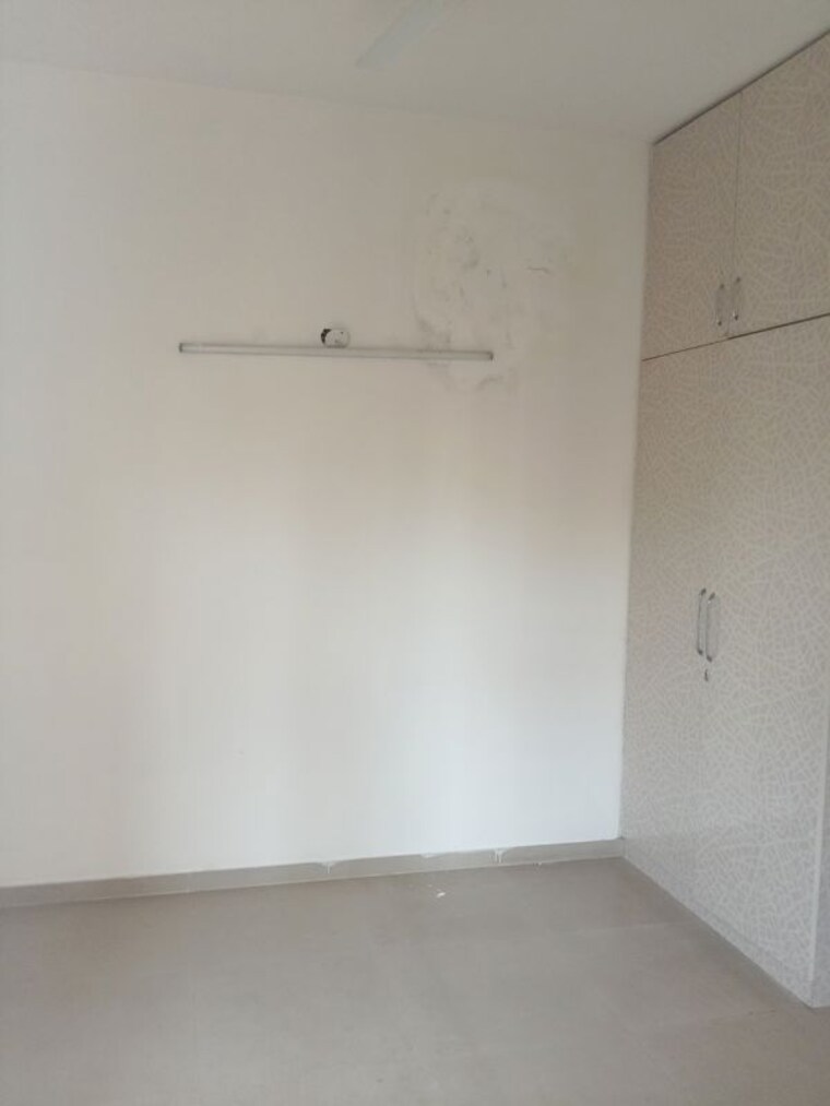 Room, sector 16c greater noida 2.5 Bedroom 1190 Sq.Ft. Apartment In Sector 16c Greater Noida Greater Noida 10168152