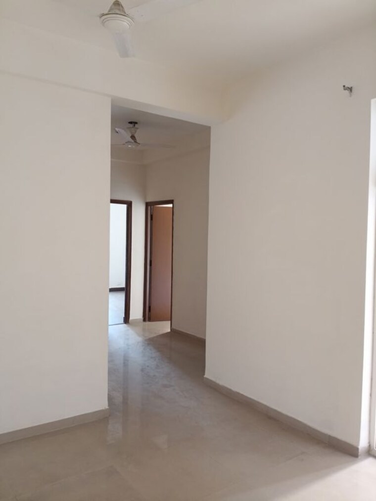 Other, sector 16c greater noida 2.5 Bedroom 1190 Sq.Ft. Apartment In Sector 16c Greater Noida Greater Noida 10168152