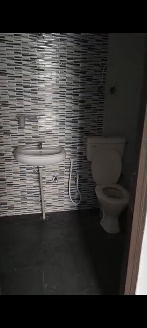 Bathroom in 2 BHK Apartment at Signature Global The Roselia, Sector 95a – for Rent