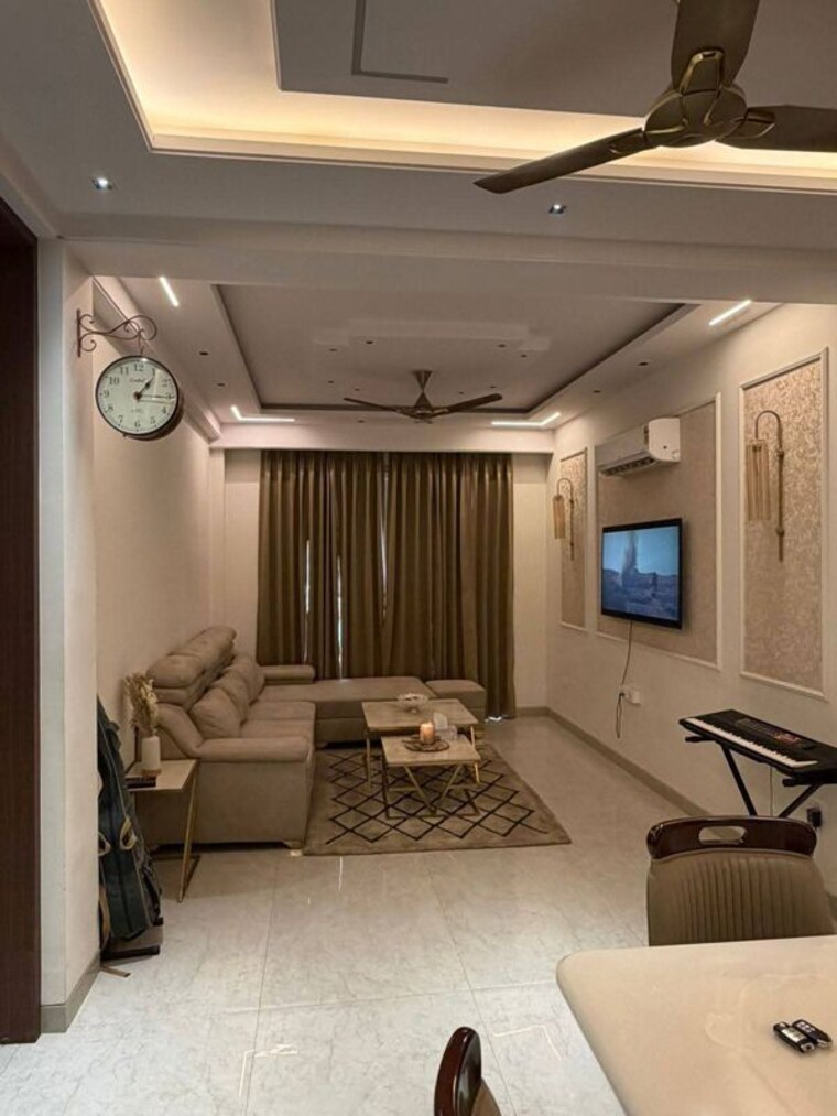 Living Room, saket 3 Bedroom 1500 Sq.Ft. Apartment In Saket Delhi 10168158