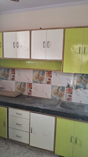 Kitchen in 1.5 BHK Builder Floor at Preet Vihar – for Rent