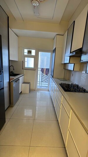 Kitchen in 2.5 BHK Builder Floor at Signature Global Park 4 and 5, Sohna Sector 36 – for Rent