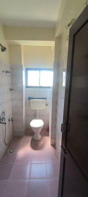 Bathroom in 3 BHK Apartment at Velachery – for Rent