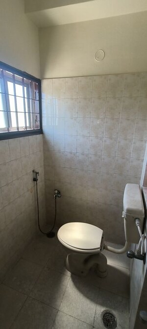 Bathroom in 3 BHK Apartment at Velachery – for Rent
