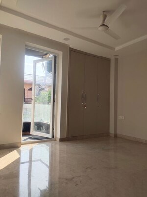 Room in 4 BHK Builder Floor at East Of Kailash – for Rent