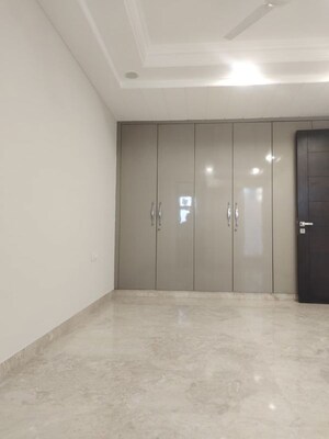 Room in 4 BHK Builder Floor at East Of Kailash – for Rent