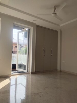 Room in 4 BHK Builder Floor at East Of Kailash – for Rent