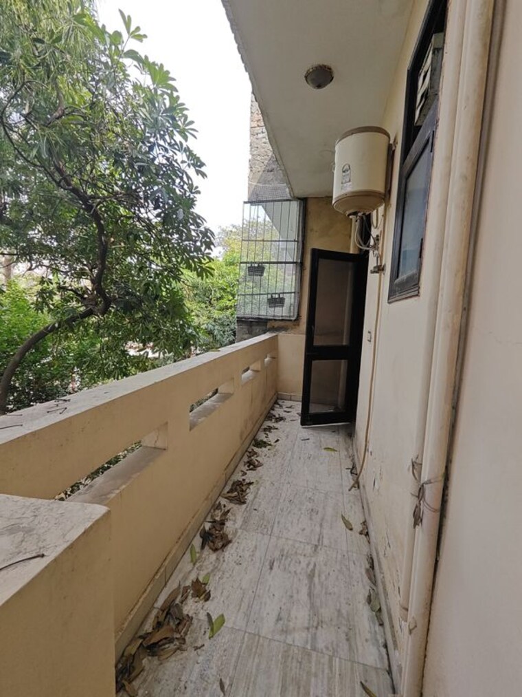 Balcony, craft-destination-43 3 Bedroom 300 Sq.Yd. Builder Floor In Sector 43 Gurgaon 10168219