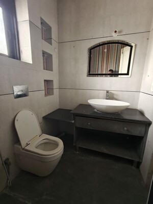 Bathroom in 3 BHK Builder Floor at Craft Destination 43, Sector 43 – for Rent