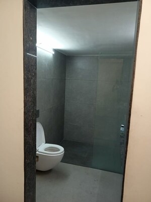 Bathroom in 4 BHK Apartment at Nehru Nagar – for Rent