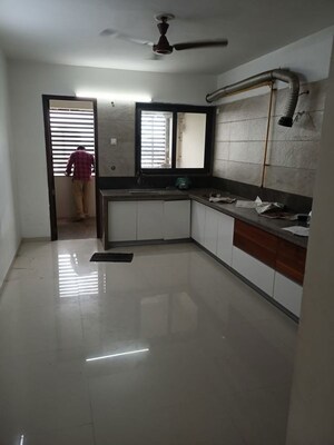 Kitchen in 4 BHK Apartment at Nehru Nagar – for Rent