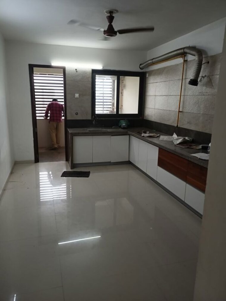 Kitchen, nehru nagar 4 Bedroom 4059 Sq.Ft. Apartment In Nehru Nagar Ahmedabad 10168207
