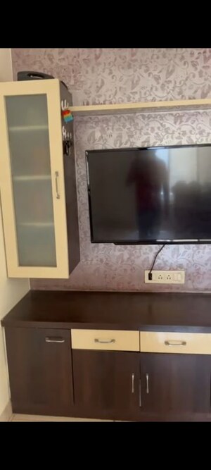 Furnished Amenities in 2 BHK Apartment at Sanghvi Hills, Ghodbunder Road – for Rent
